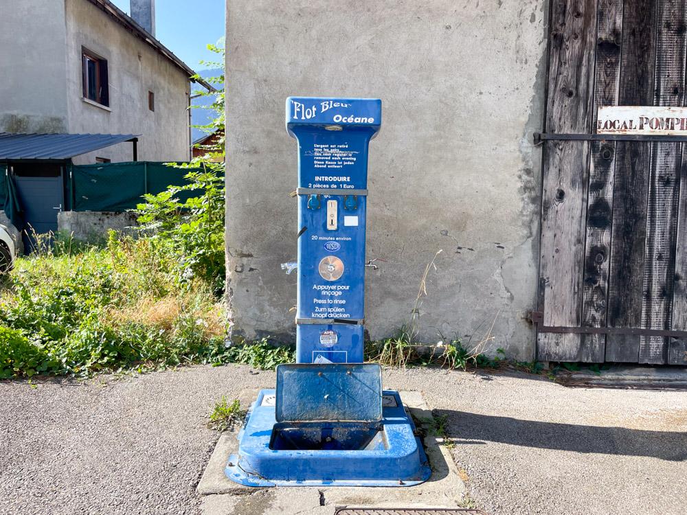 Colonnina di scarico e carico acqua in Francia
