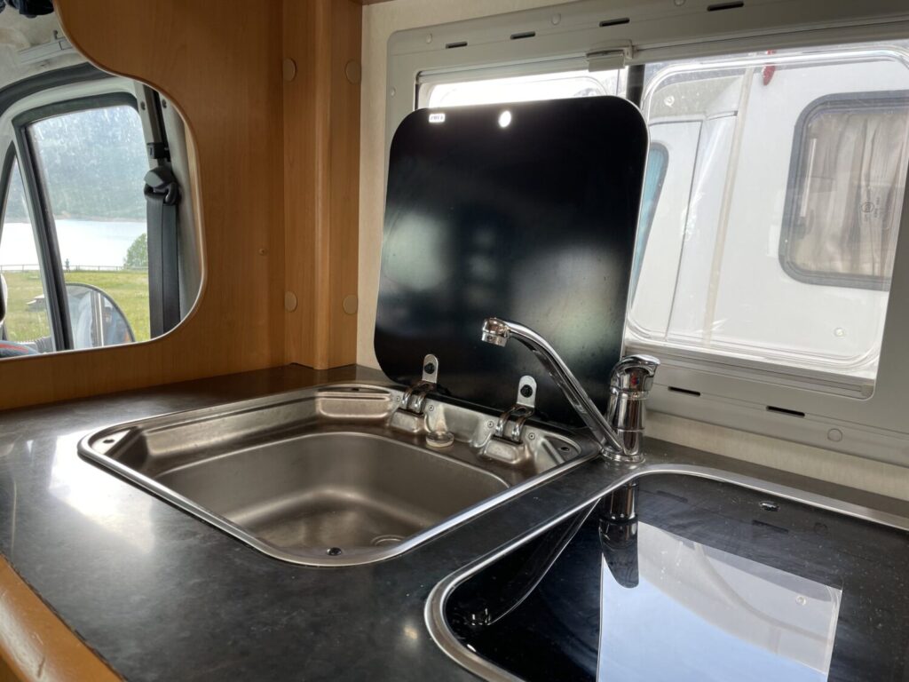 Lavello cucina nel mio camper semintegrale